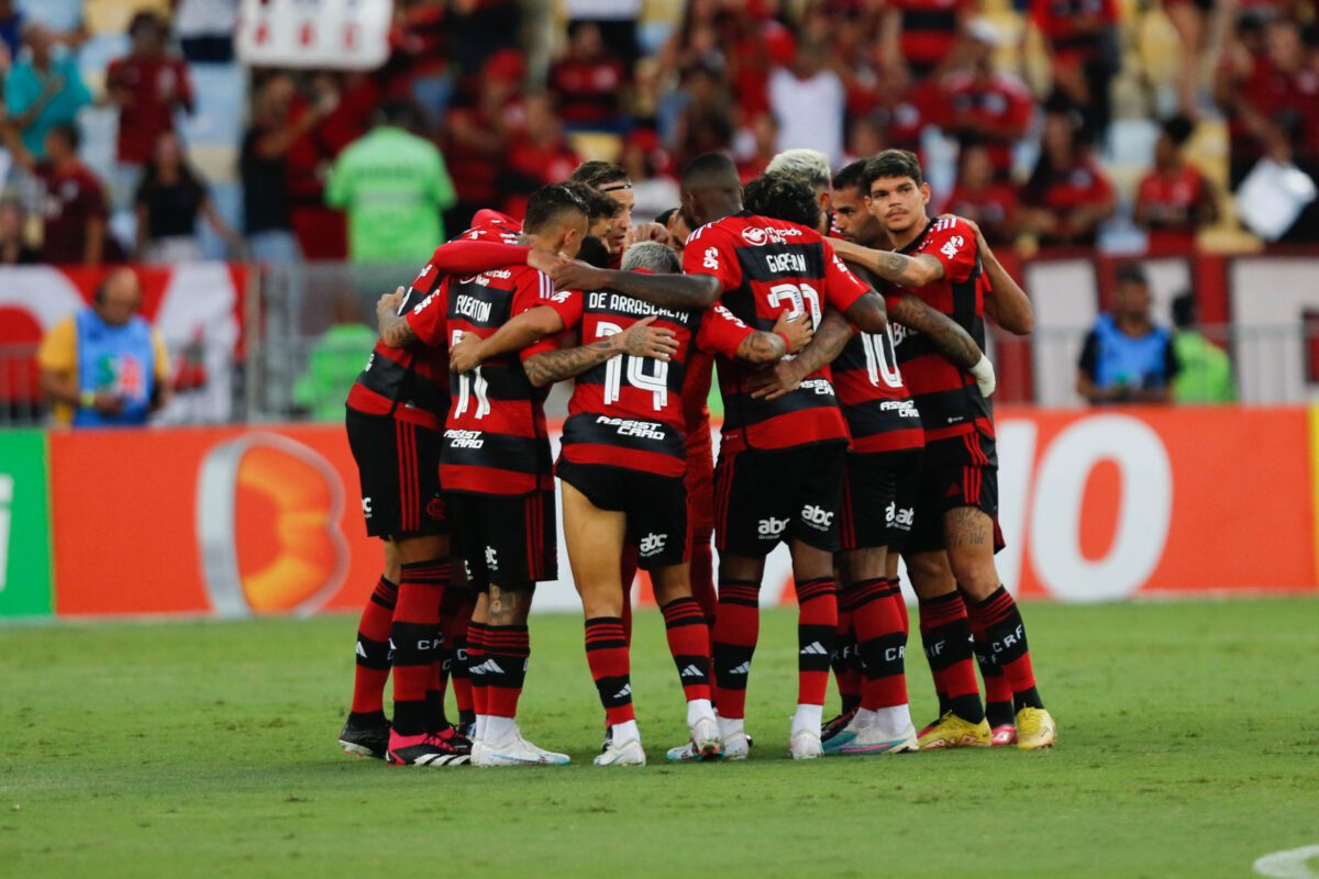 Flamengo x Corinthians: Palpites, onde assistir ao vivo, escalações e horário 02/10