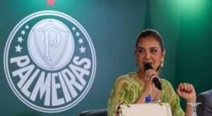 Palmeiras: Leila Pereira rebate manifesto dos jogadores contra campo sintético