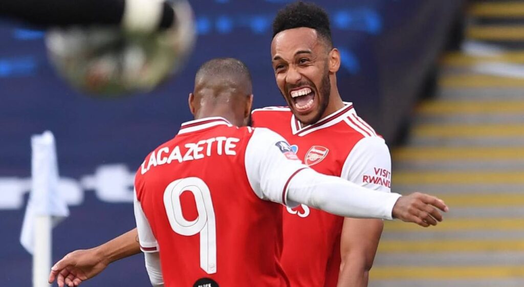 Imagem do atacante Aubameyang comemorando gol pelo Arsenal. Foto: Instagram/Arsenal