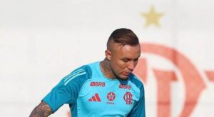 Jogador Everton Cebolinha em treino pelo Flamengo. Foto: Flamengo/Instagram