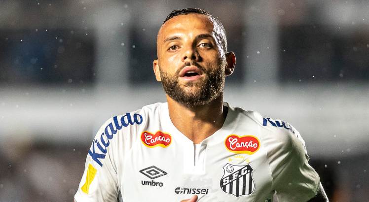 Imagem do jogador Guilherme em ação pelo Santos. Foto: Bob Paulino/Ag. Paulistão