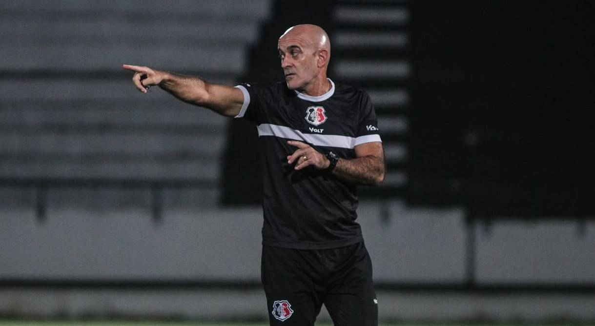 Santa Cruz x Retrô ao vivo (28/01): onde assistir, horário, escalações e palpites