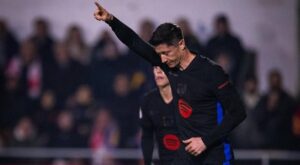 Imagem de Lewandowski comemorando gol pelo Barcelona. Foto: Instagram/Barcelona