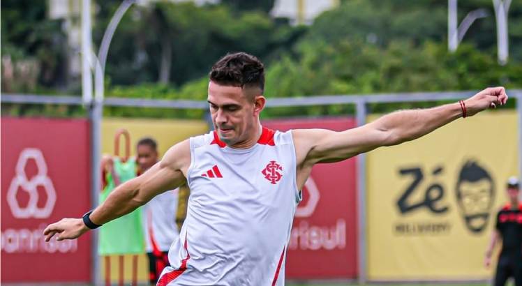 Jogador Rafael Borré em treino pelo Internacional. Foto: Ricardo Duarte/Internacional