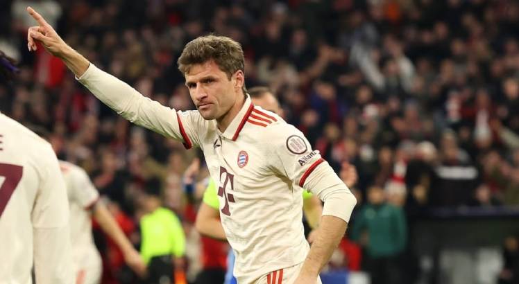 Jogador Thomas Müller comemorando gol pelo Bayern de Munique. Foto: Bayern de Munique/Instagram