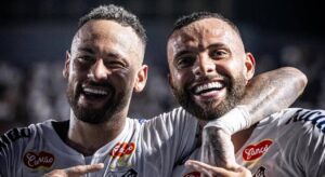 Imagem do Guilherme ao lado de Neymar em comemoração de gol pelo Santos. Foto: Instagram/Guilherme
