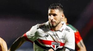 Jogador Jonathan Calleri em ação pelo São Paulo. Foto: Rubens Chiri / São Paulo
