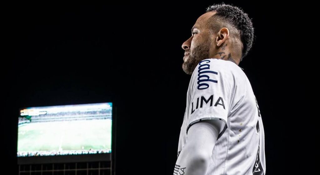 Imagem do atacante Neymar em ação pelo Santos. Foto: Instagram/Neymar