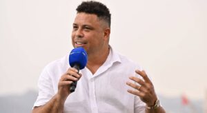 Ronaldo Fenômeno desiste de candidatura à presidência da CBF e fala “portas fechadas”