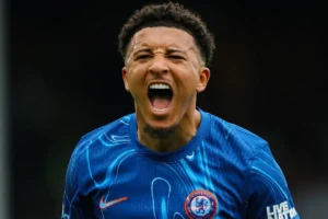 Jogador Sancho comemorando gol pelo Chelsea. Foto: Chelsea/Instagram