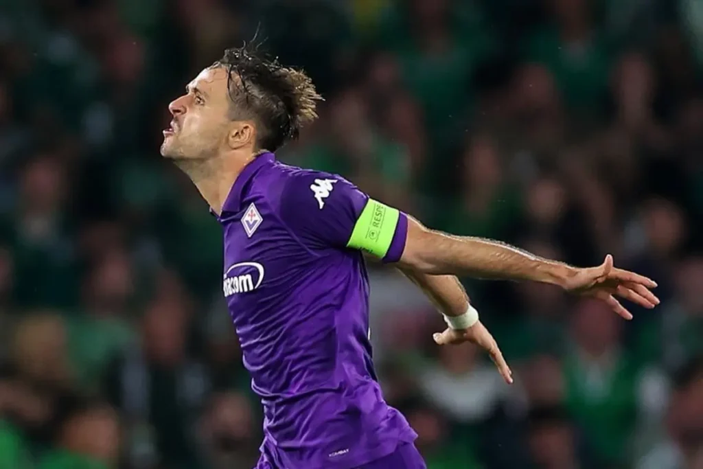 Jogador Luca Ranieri em ação pela Fiorentina. Foto: Fiorentina/Instagram