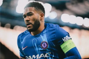 Jogador Reece James em ação pelo Chelsea. Foto: Chelsea/Instagram
