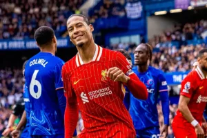 Jogador Virgil Van Dijk comemorando gol pelo Liverpool. Foto: Liverpool /Instagram
