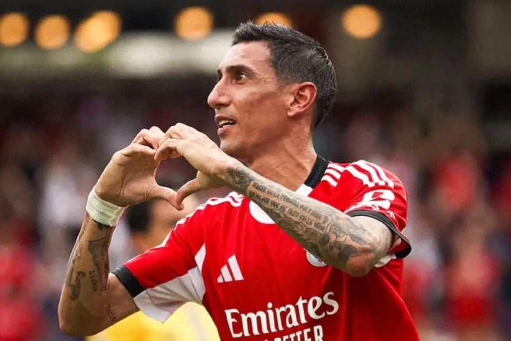 Imagem do jogador Di Maria comemorando gol pelo Benfica. Foto: Benfica/Instagram
