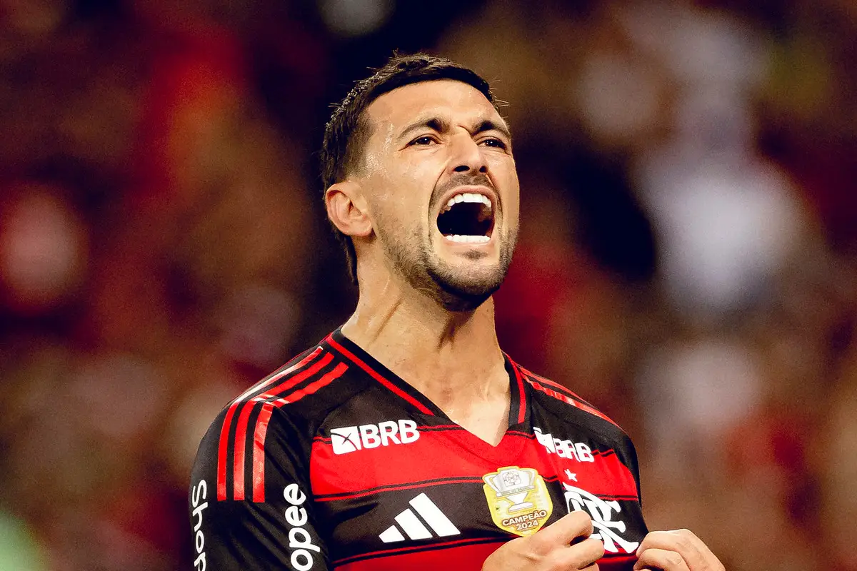 Flamengo x Espérance ao vivo (16/06): onde assistir, escalações e palpites
