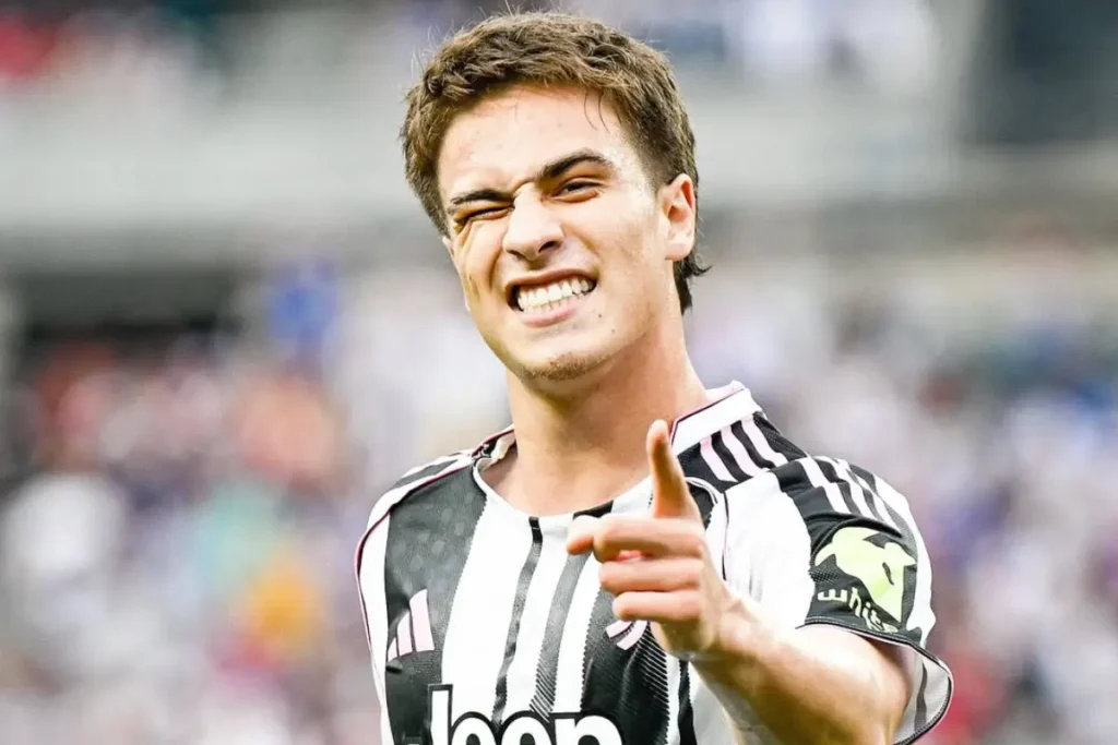 Jogador Kenan Yildiz comemorando gol pela Juventus. Foto: Juventus/Instagram