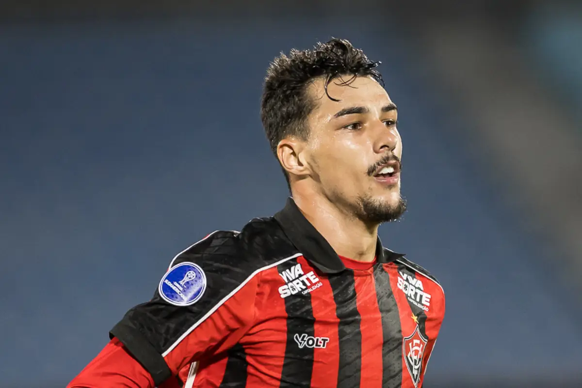 Vitória x Confiança ao vivo (08/07): onde assistir, escalações e palpites