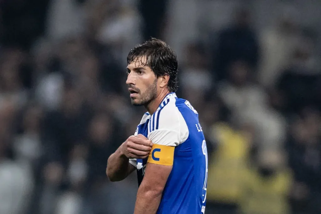 Imagem do jogador Lucas Silva em ação pelo Cruzeiro. Foto: Marco Galvão/Cruzeiro