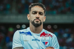 Imagem do jogador Matheus Pereira em ação pelo Fortaleza. Foto: Mateus Lotif/FEC