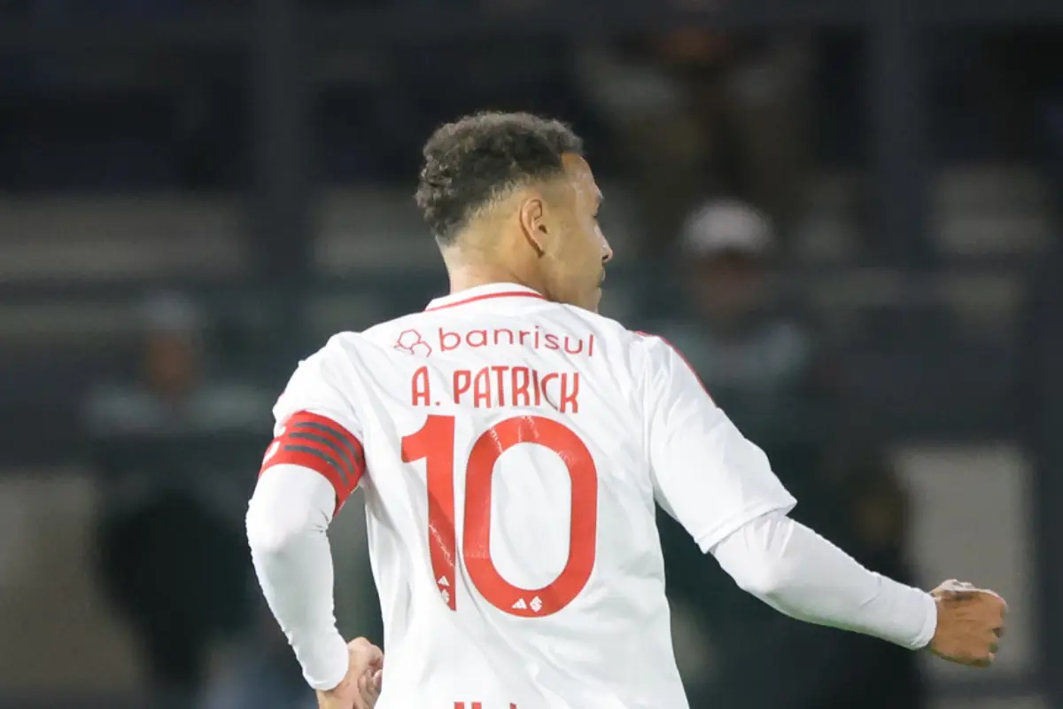 Internacional x Flamengo ao vivo (17/08): onde assistir, escalações e palpites
