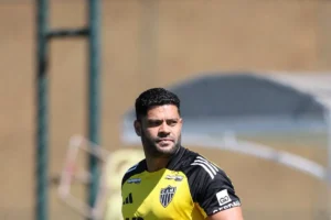 Imagem do jogador Hulk em treino pelo Atlético‑MG. Foto: Daniela Veiga/Atlético