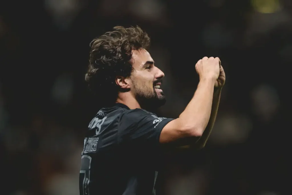 Imagem do jogador Igor Gomes comemorando gol pelo Atlético‑MG. Foto: Pedro Souza/Atlético