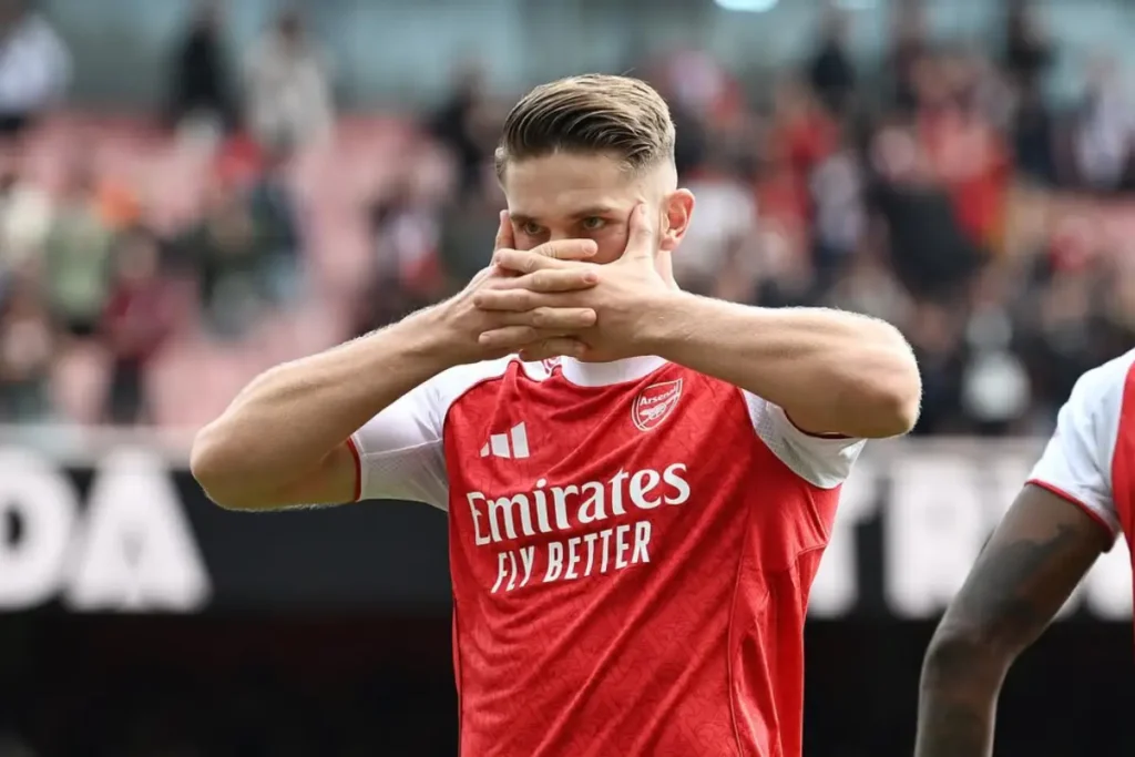 Imagem do jogador Viktor Gyokeres comemorando gol pelo Arsenal. Foto: Arsenal/Instagram