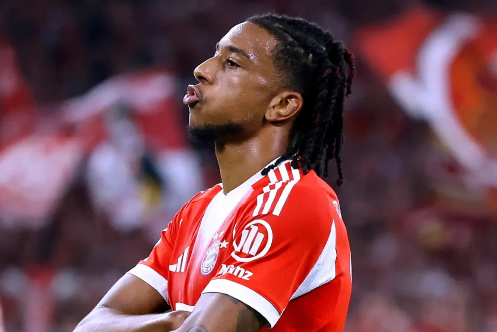 Imagem do jogador Michael Olise comemorando gol pelo Bayern de Munique. Foto: Bayern de Munique/Instagram
