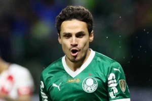 Imagem do jogador Raphael Veiga em comemoração pelo Palmeiras. Foto: Cesar Greco/Palmeiras
