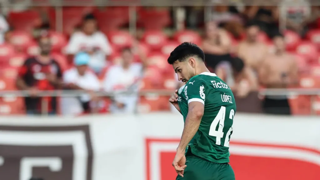 Imagem do jogador Flaco López comemorando gol pelo Palmeiras. Foto: Cesar Greco/Palmeiras