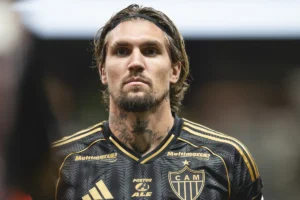 Imagem do jogador Lyanco em partida do Atlético-MG. Foto: Pedro Souza / Atlético