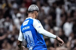Imagem do jogador Matheus Pereira em ação pelo Cruzeiro. Foto: Gustavo Aleixo/Cruzeiro