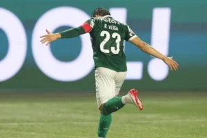 Imagem do jogador Raphael Veiga comemorando gol pelo Palmeiras. Foto: Cesar Greco/Palmeiras