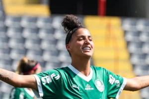 Imagem da jogadora Amanda Gutierres comemorando gol pelo Palmeiras. Foto: Fabio Menotti/Palmeiras