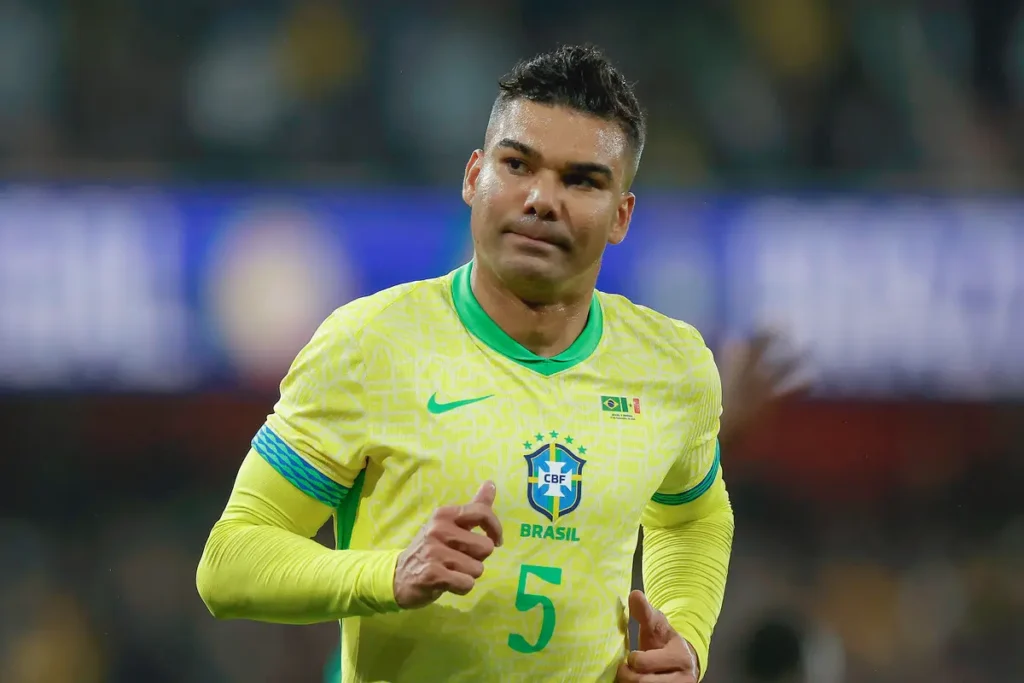 Imagem do jogador Casemiro em ação pelo Brasil. Foto: Rafael Ribeiro/CBF