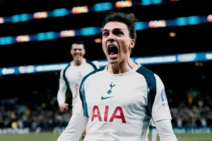 Imagem do jogador João Palhinha comemorando gol pelo Tottenham. Foto: Tottenham/Instagram