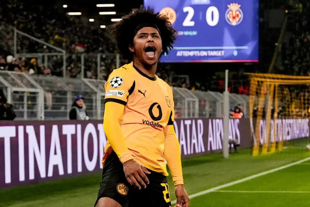 Imagem do jogador Karim Adeyemi comemorando gol pelo Borussia Dortmund. Foto: Borussia Dortmund/Instagram