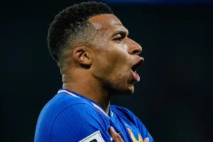 Imagem do jogador Kylian Mbappé comemorando gol pela França. Foto: França/Instagram