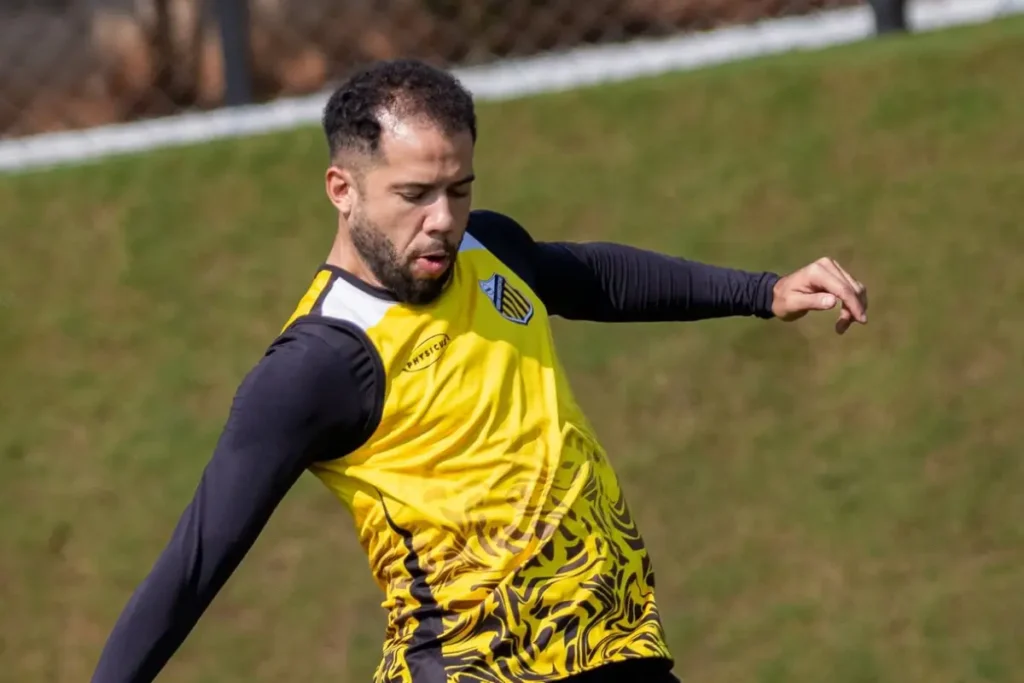 Imagem do jogador Rodrigo Soares em treino pelo Novorizontino. Foto: Higor Basso/Novorizontino